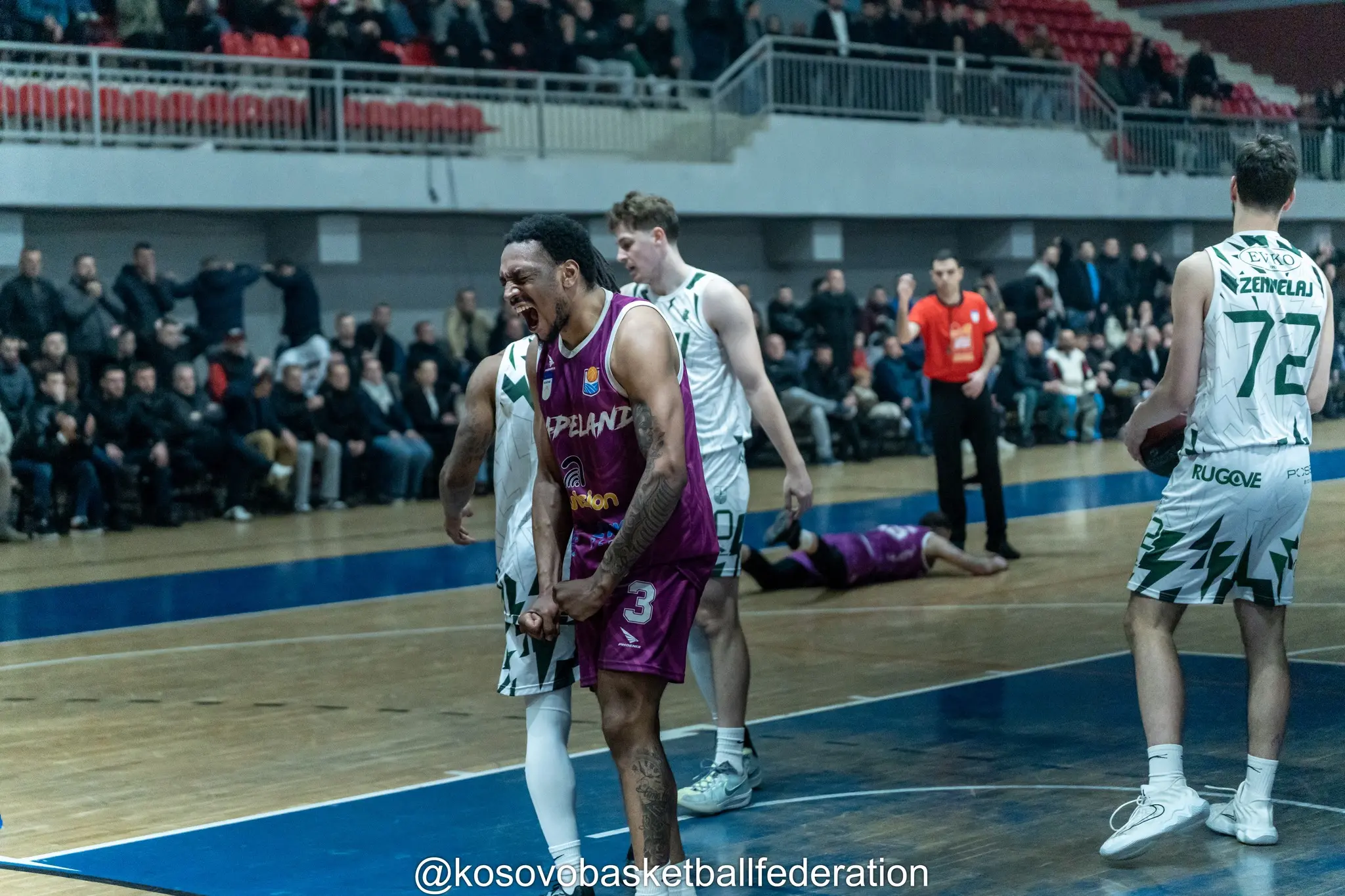 Foto nga  ndeshjes KEKU-Grapeland